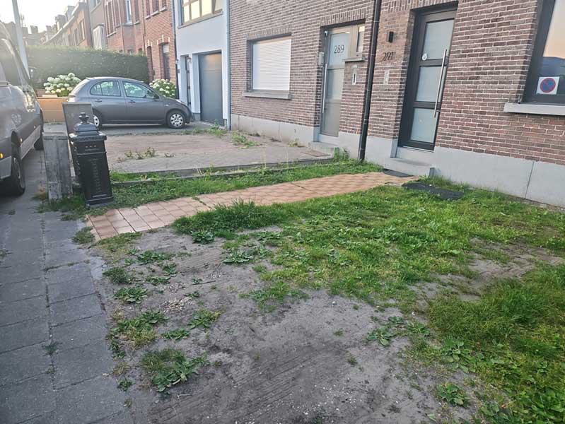 oprit en groenezone VOOR